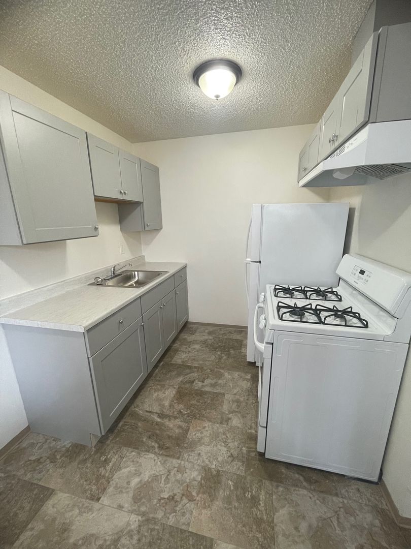 TACOMA Apartment: 14207 C STREET SOUTH