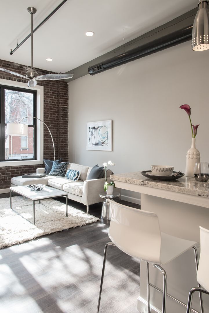 Saint Louis Apartment: 1917 Rutger Street