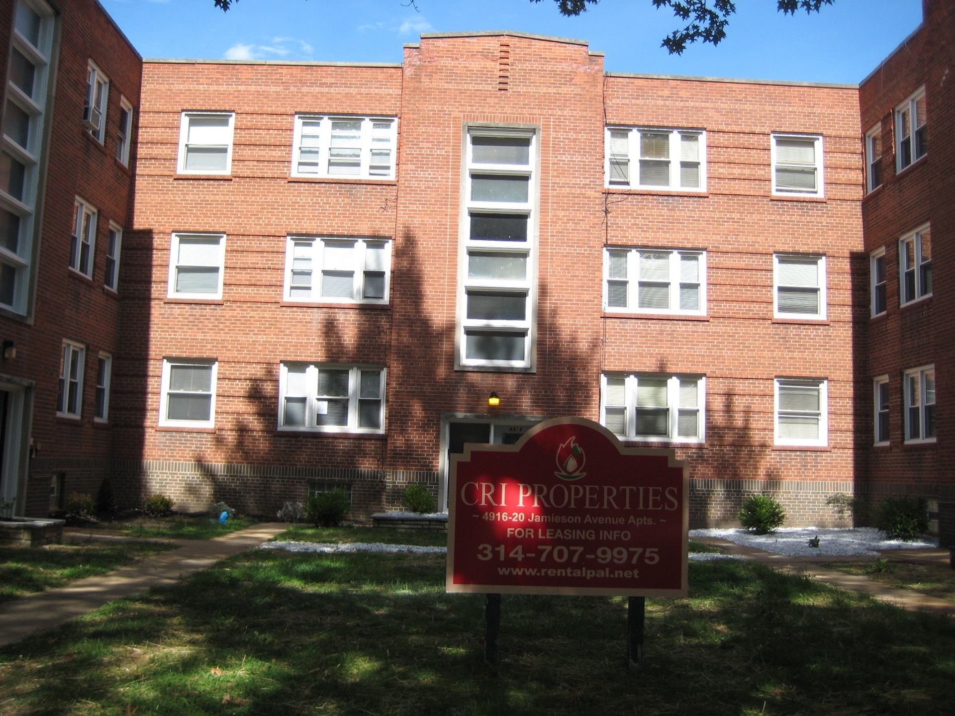 Saint Louis Apartment: 4918 Jamieson