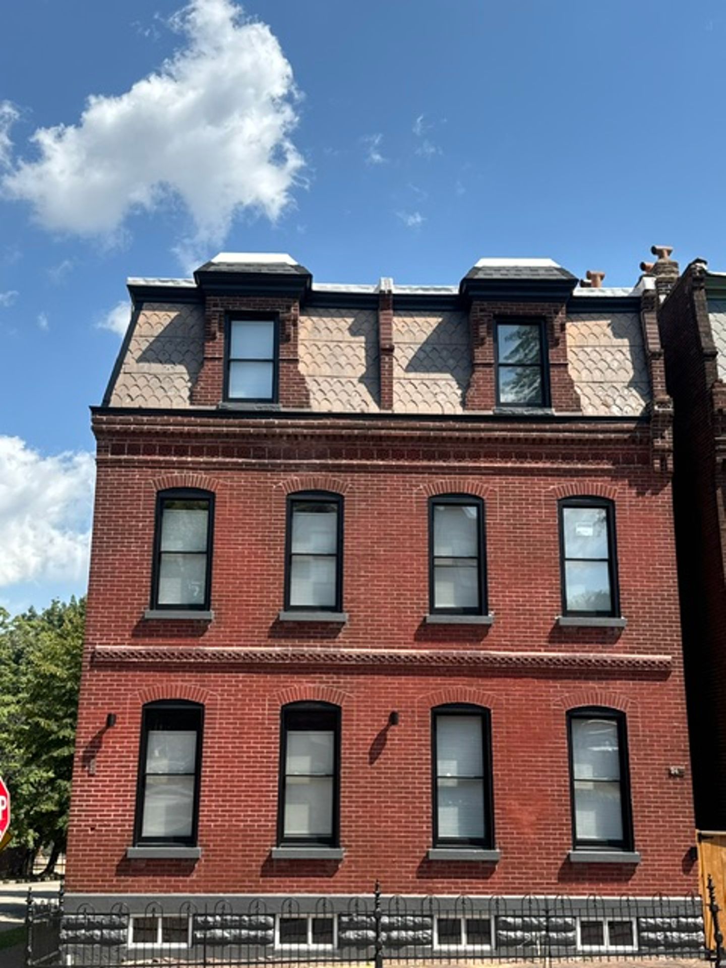 St. Louis Townhome: 2400-02 South 11th Street