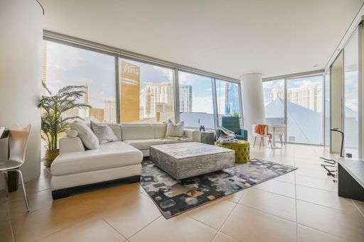 Luxury Corner Residence at Veer Towers – Fully Furnished, Turnkey, North Strip Views – photo 1