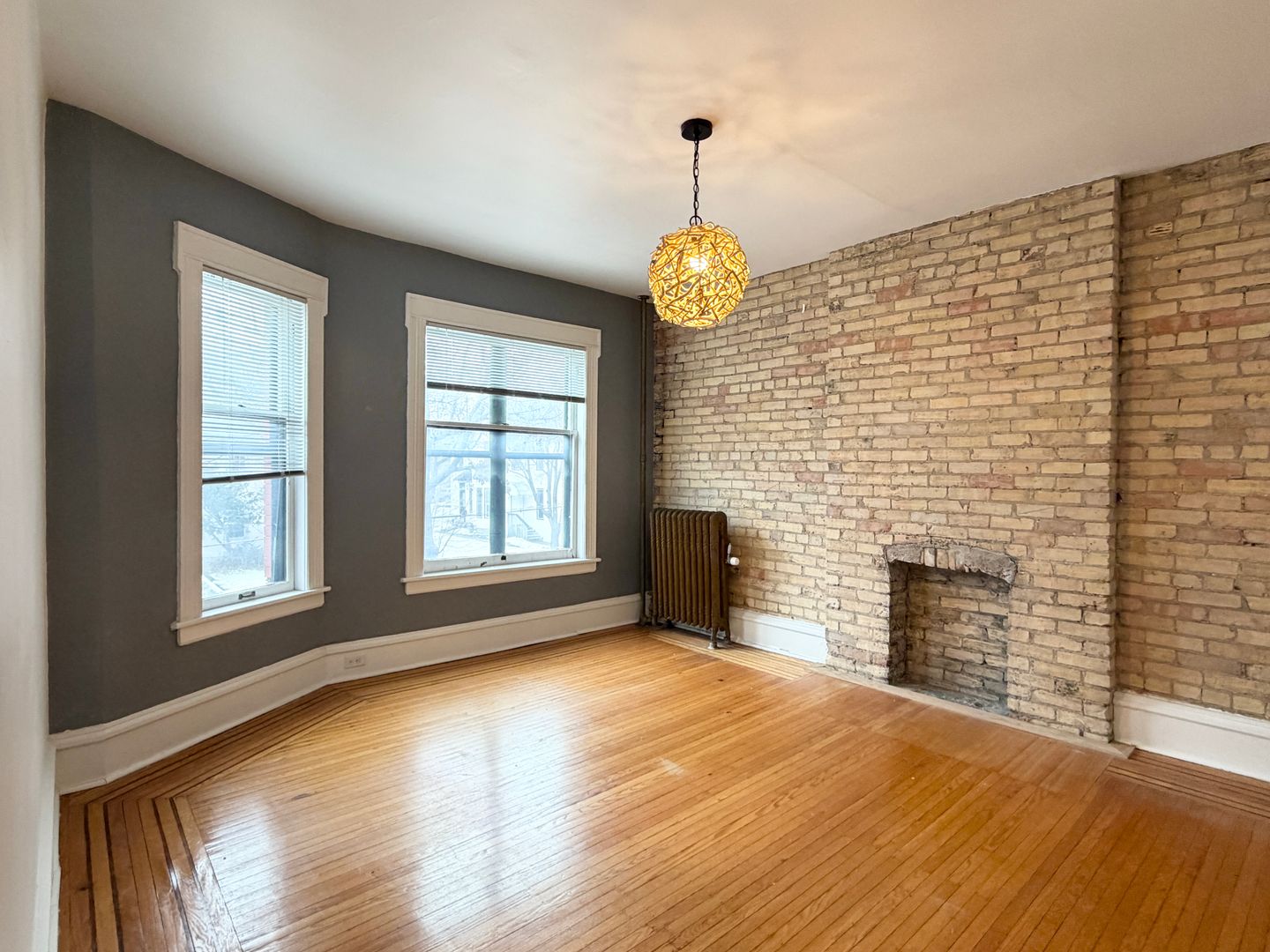 Minneapolis Apartment: 515 5th Ave. SE