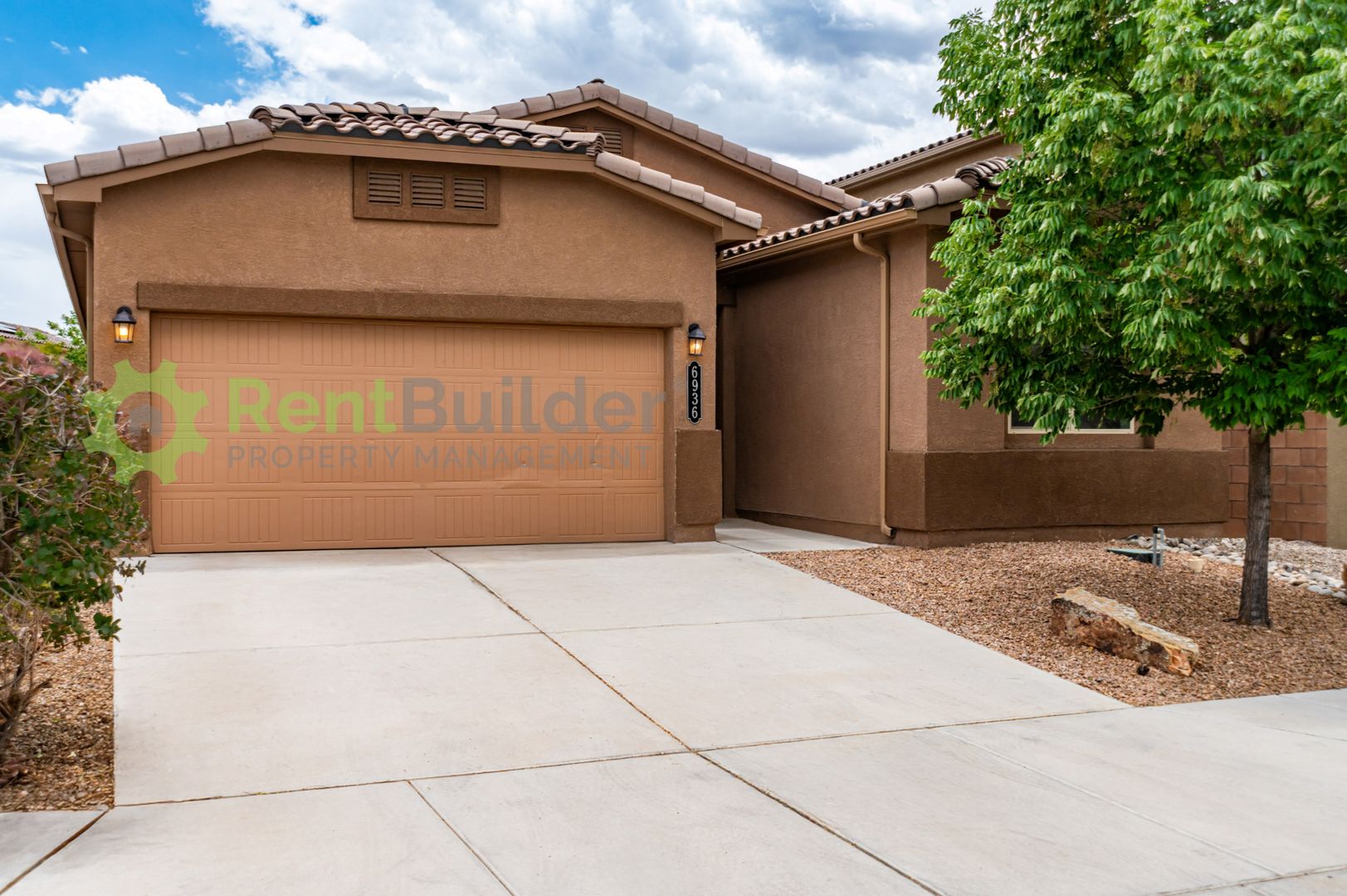 Albuquerque House: 6936 Tombstone Rd. NW