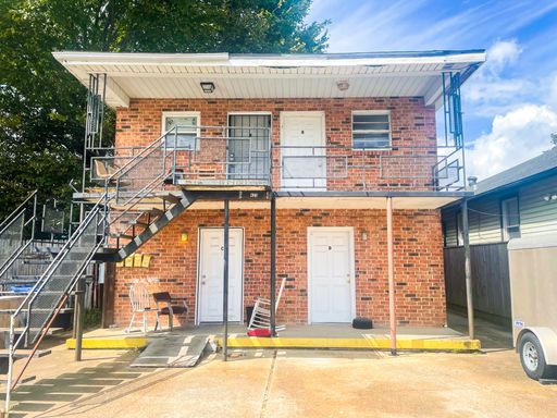 Vouchers Accepted - Clean 2 bedroom 1 bath Apartment in Mid City – photo 1