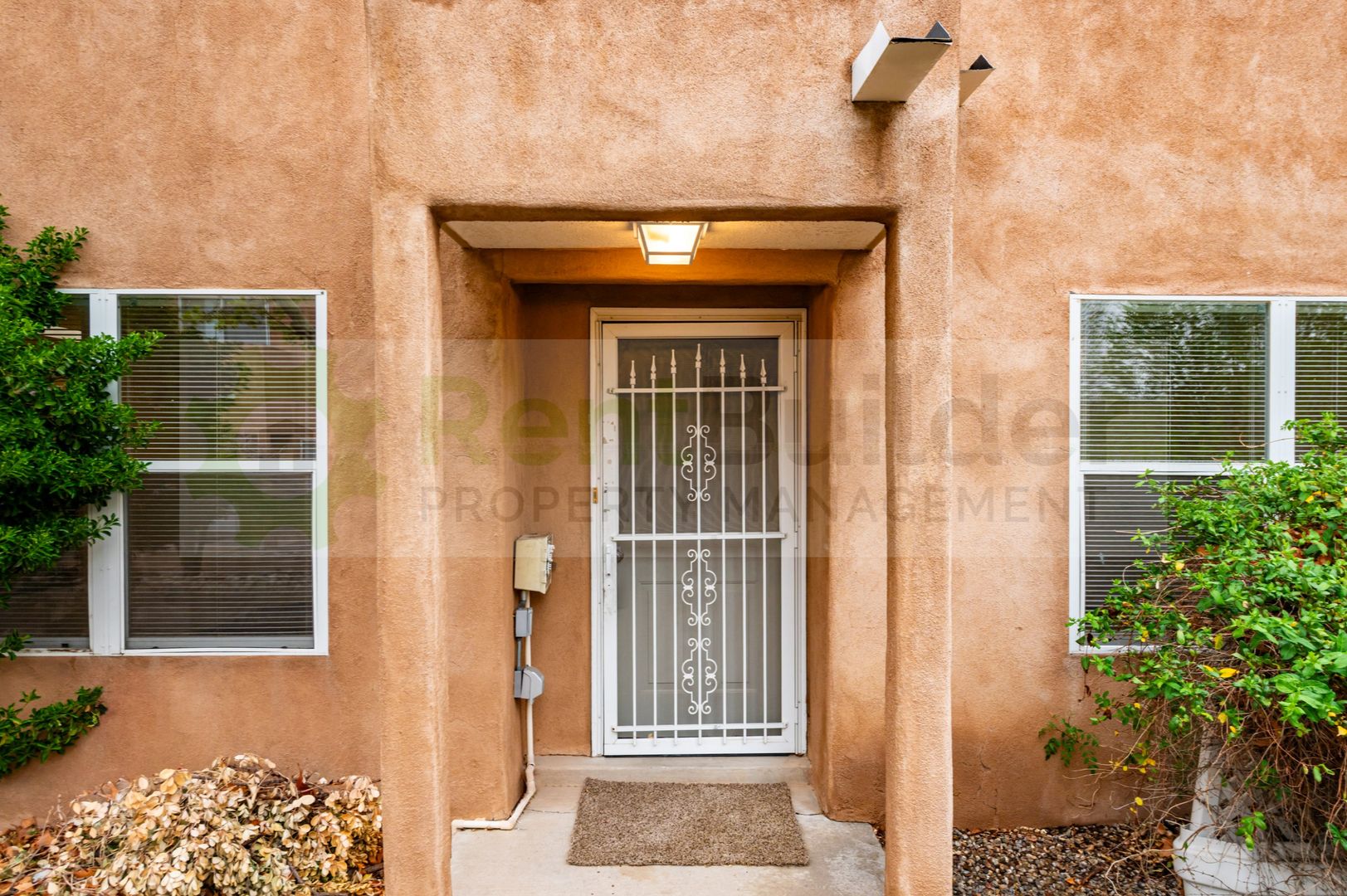 Rio Rancho Apartment: 304 Geraldine Road SE