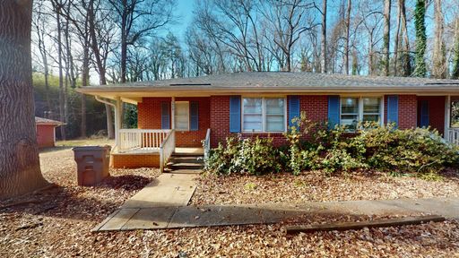 Spacious 3 bedroom in quiet location of Spartanburg! – photo 1