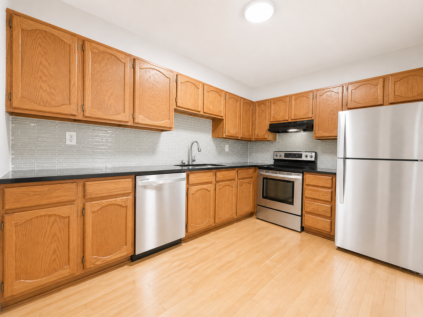 Minneapolis Apartment: 2514 Emerson Ave S.