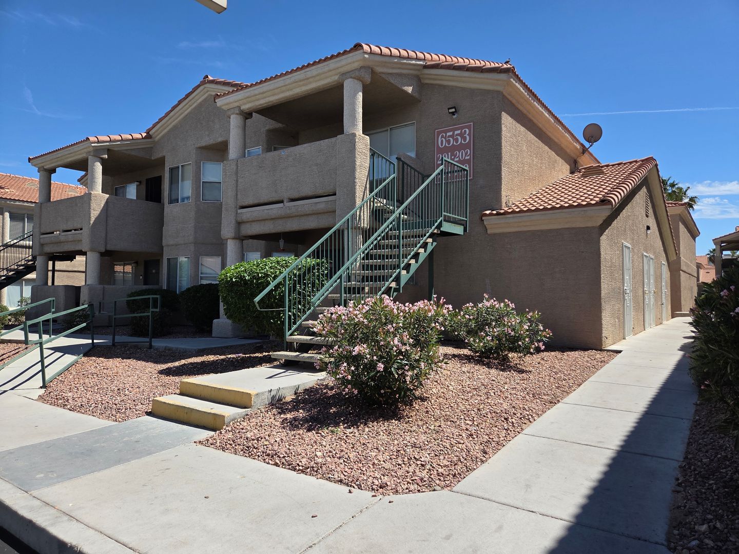Las Vegas Apartment: 6553 McRae Ave.