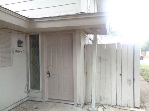 5644 Birchmont Dr C – photo 1