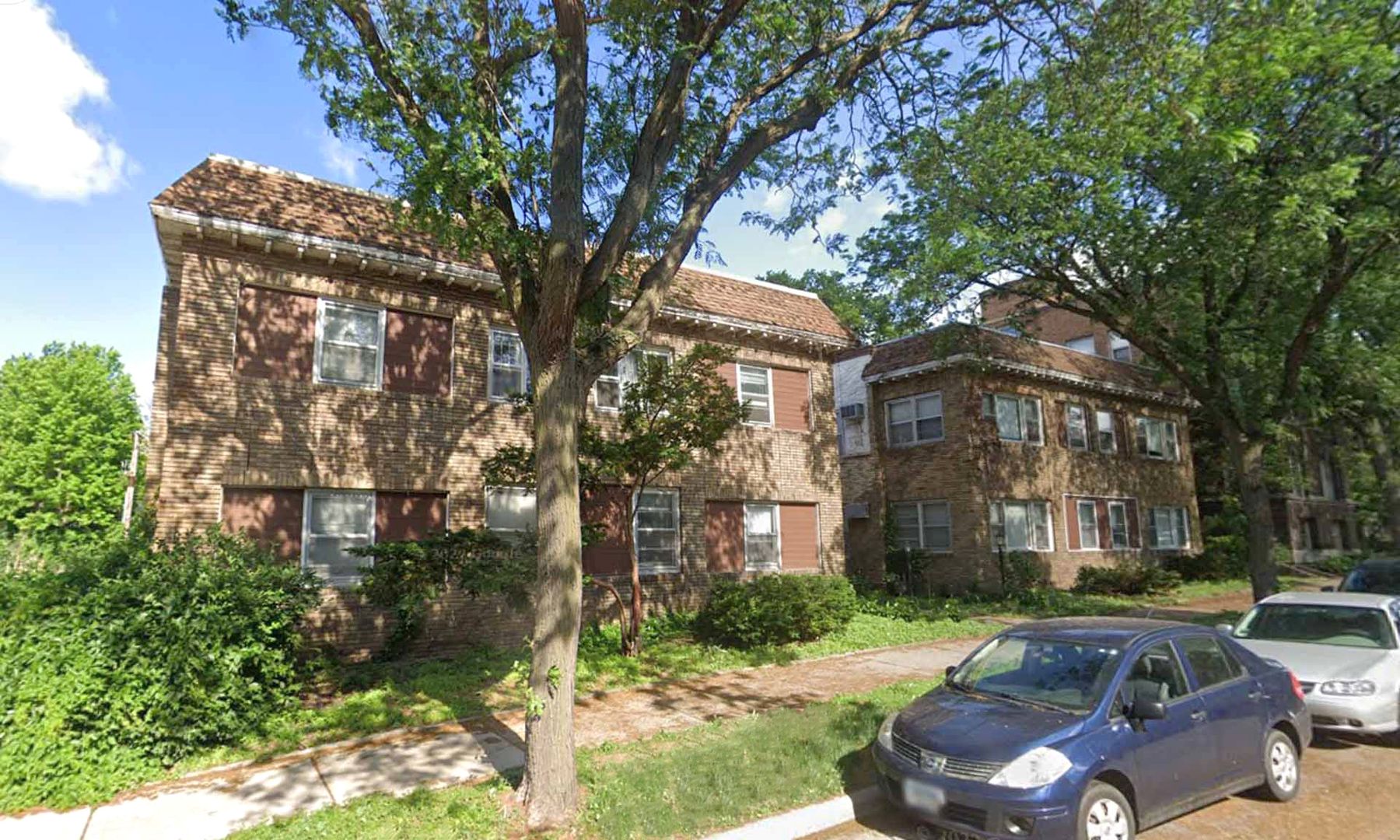 Minneapolis Apartment: 2514 Emerson Ave S.