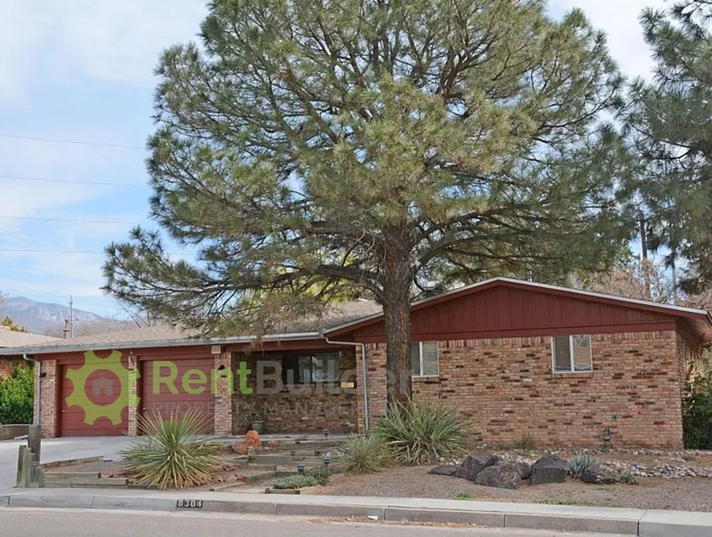 Albuquerque House: 8304 Dellwood Rd. NE