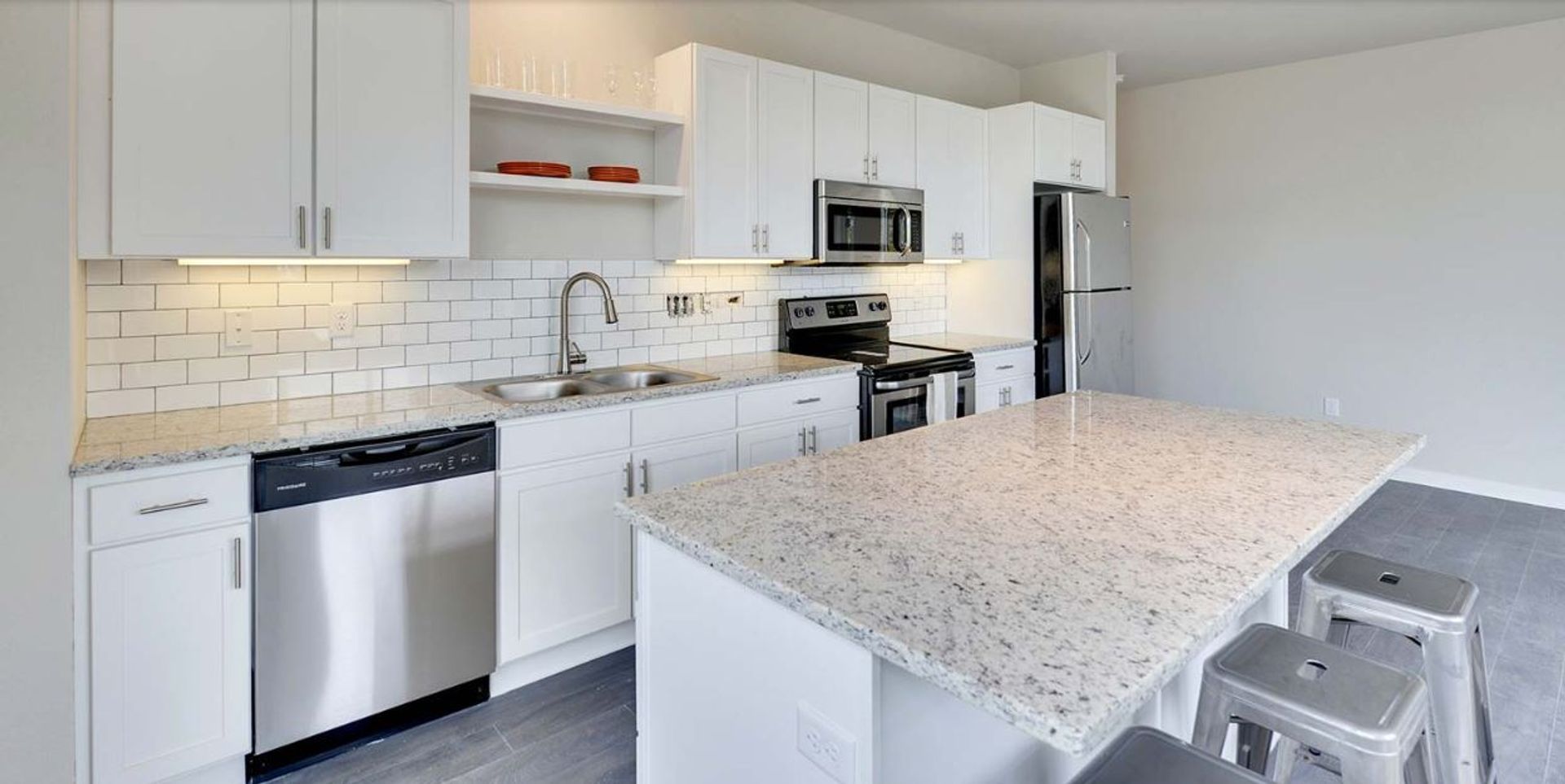 St. Louis Park Apartment: 4101 W. 31st Street