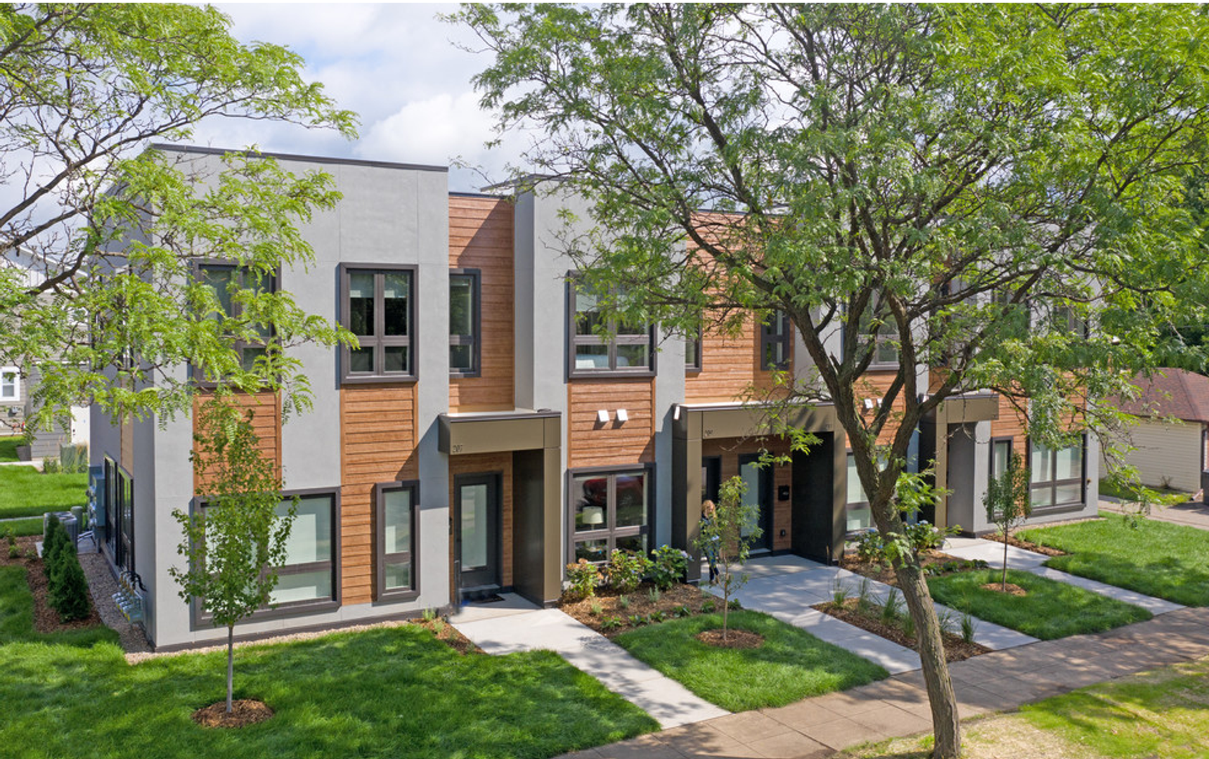 Minneapolis Townhome: 2411 2nd St NE