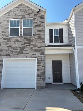 3 bed 2.5 bath townhome in Greer! – photo 1