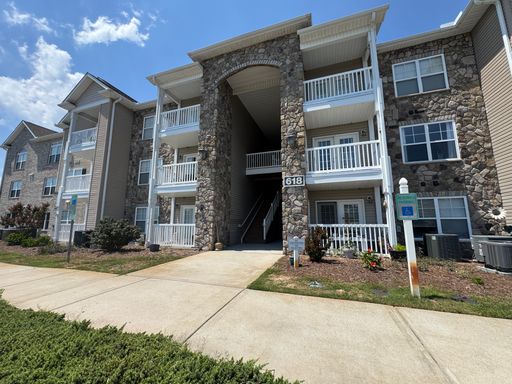 Sellars Cove - Community Pool, Within 5 miles of Carolina Beach & Veterans Park – photo 1