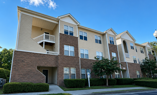 RENT INCLUDES: Water/Sewer/Trash/Community Pool/ Assigned Parking – photo 1