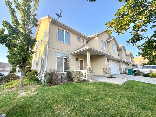 Amazing 4 Bed 2.5 Bath Townhome In Sandy – photo 1