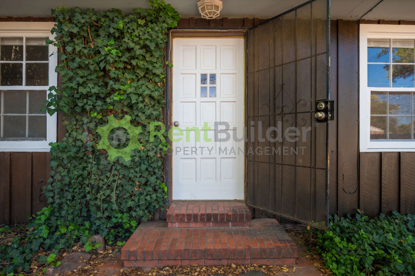 Albuquerque House: 1622 Gonzales Rd. SW