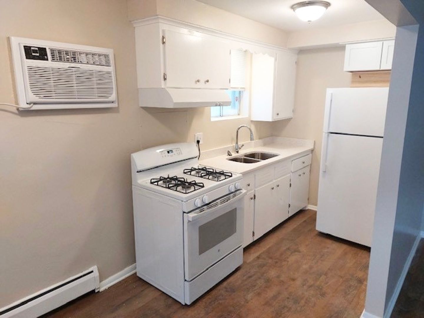 Minneapolis Apartment: 3251 Central Ave NE