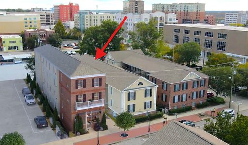 1st Floor, Downtown, Walking Distance to Riverwalk – photo 1