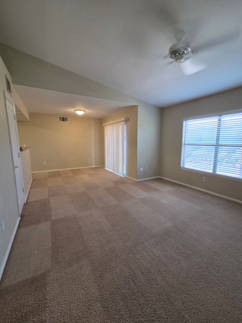 Las Vegas House: 8000 West Badura Ave., #2168