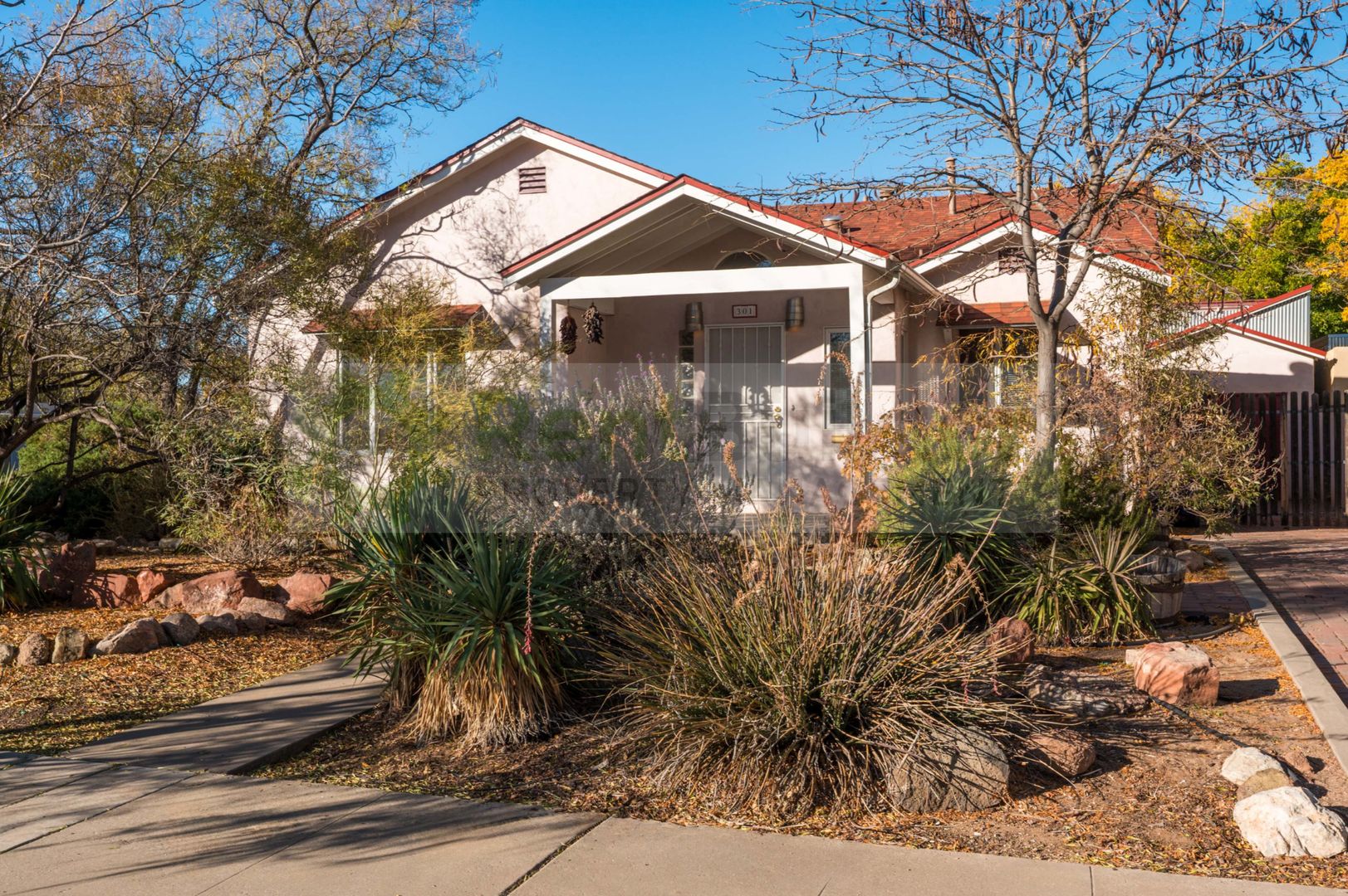 Albuquerque House: 301 Solano Dr. NE