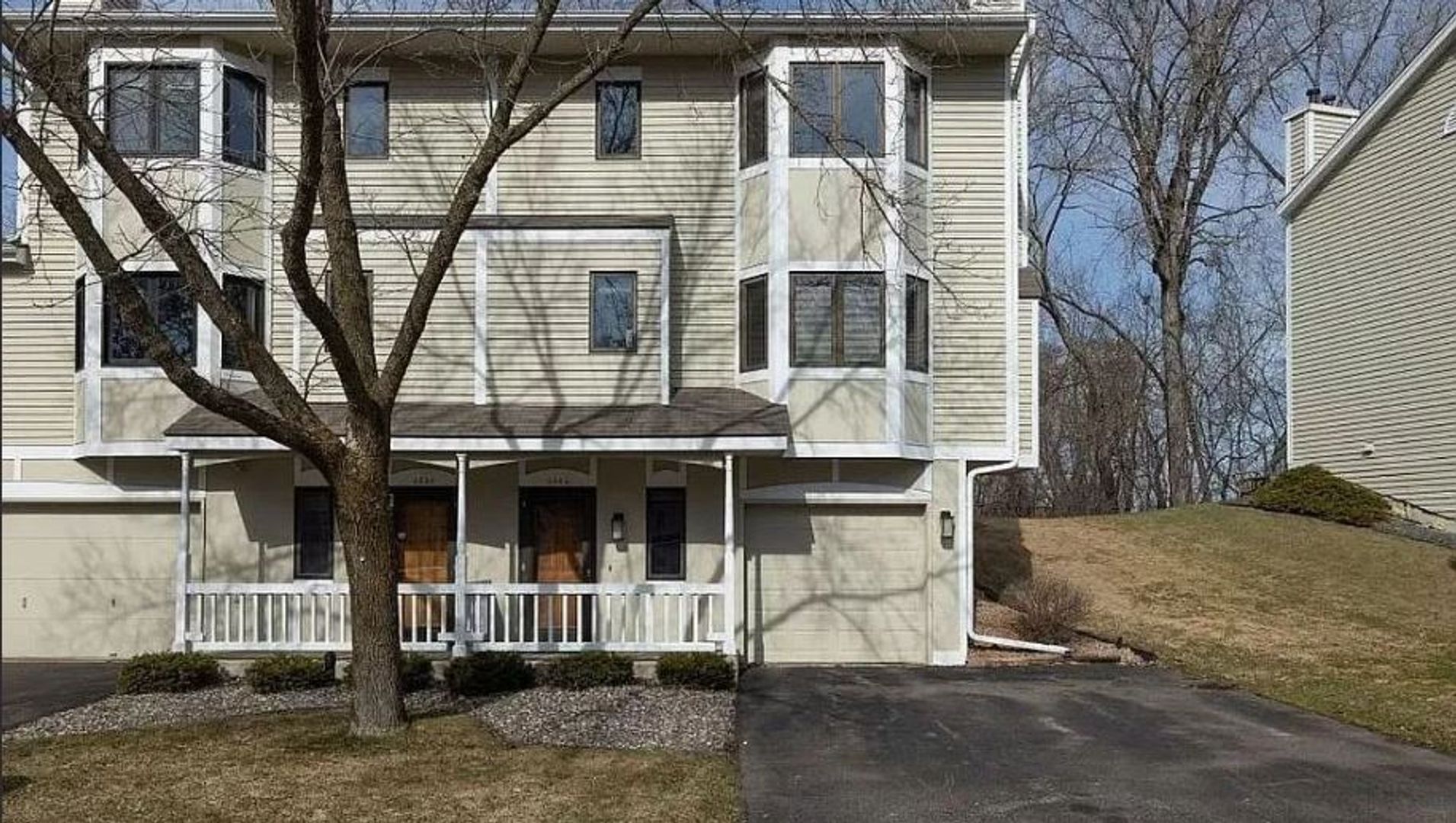 Minnetonka Townhome: 4944 Bayswater Road