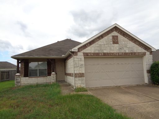 Modern Comfort Meets Style in Tomball – photo 1