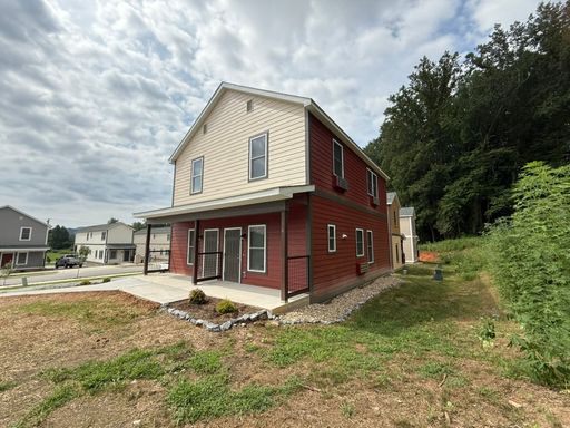 Brand New Downstair Duplex In Brevard