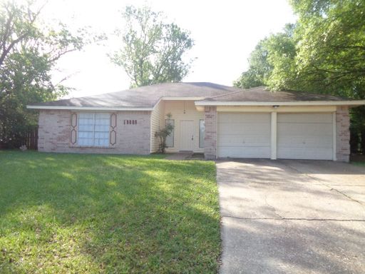 Beautiful Move-In Ready Home in Established Humble Neighborhood – photo 1