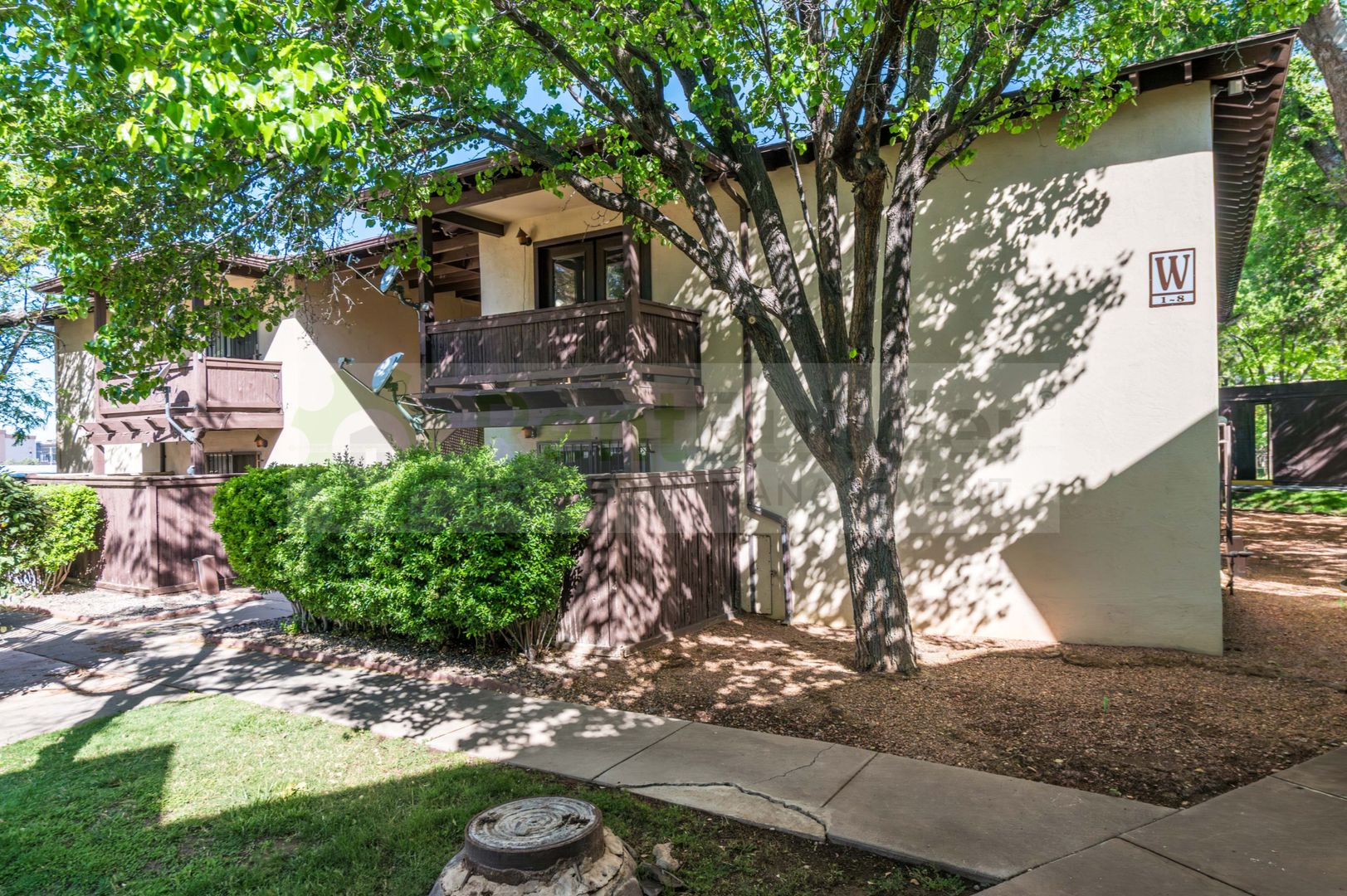 Albuquerque House: 1601 Pennsylvania St. NE, Apt.W-4