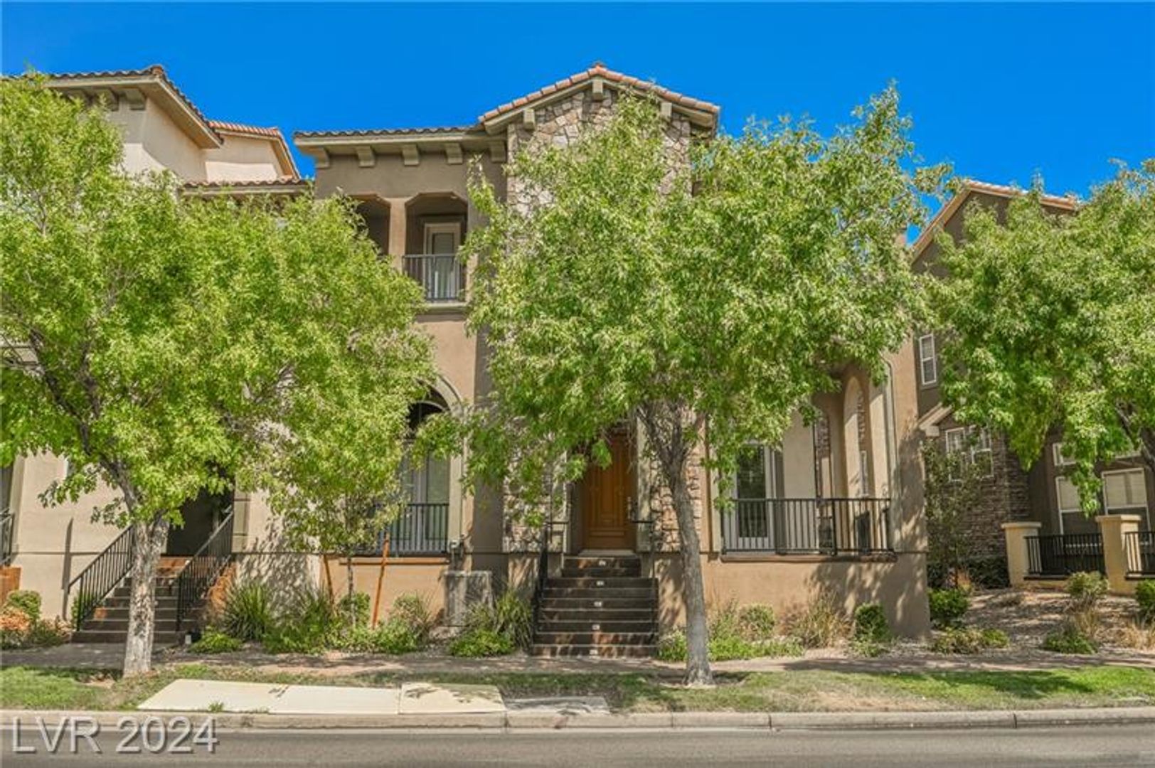 Henderson Townhome: 43 Via Di Vita
