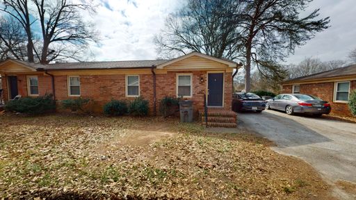 2 bedroom duplex off Poinsett Hwy! – photo 1