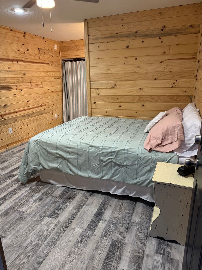 Bolivar Apartment: 1623 S. Pike Ave.