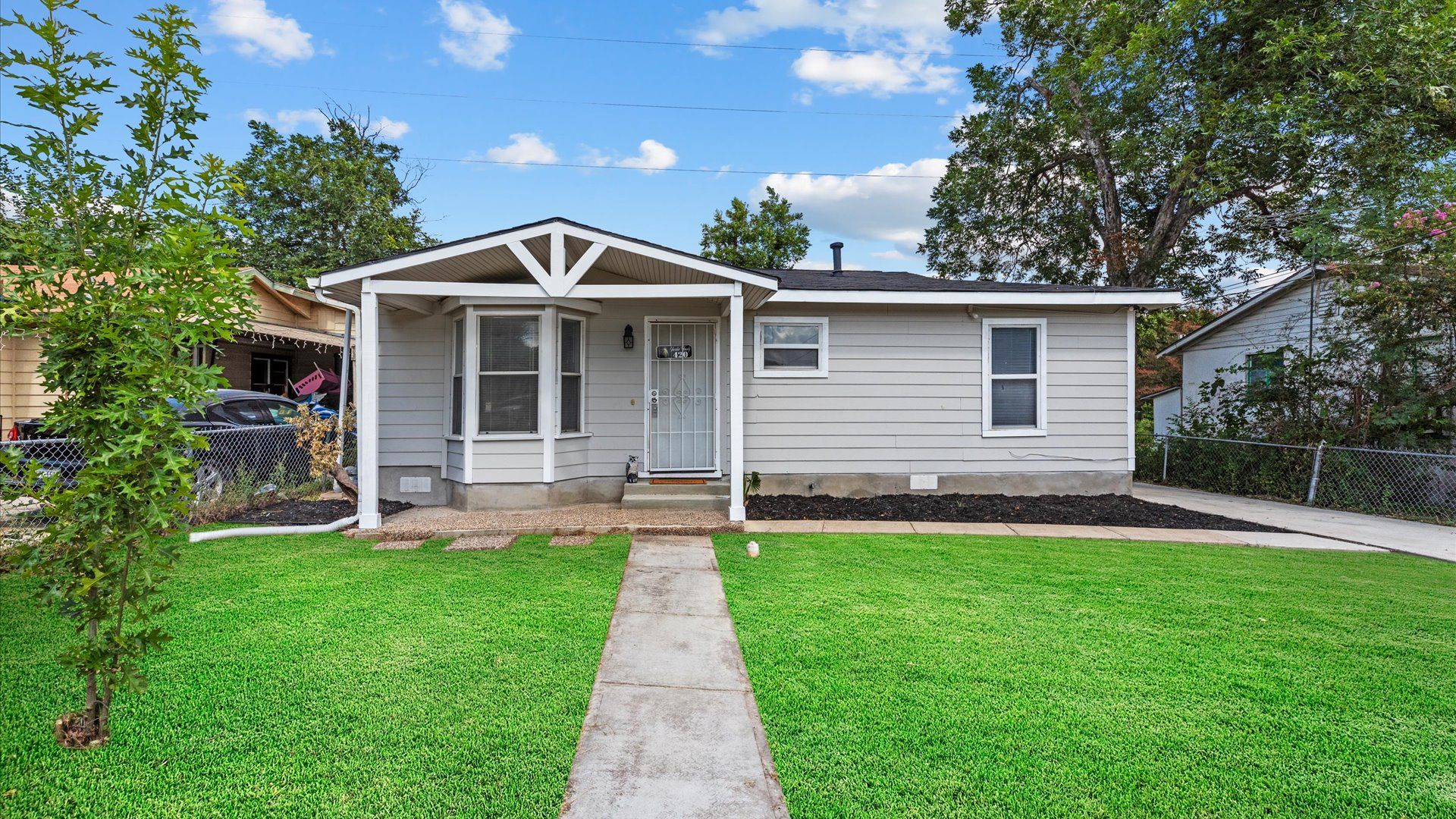 San Antonio House: Alicia Ave 420