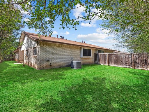 Listing photo thumbnail