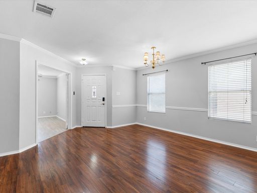 Listing photo thumbnail