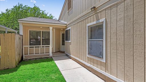 Listing photo thumbnail