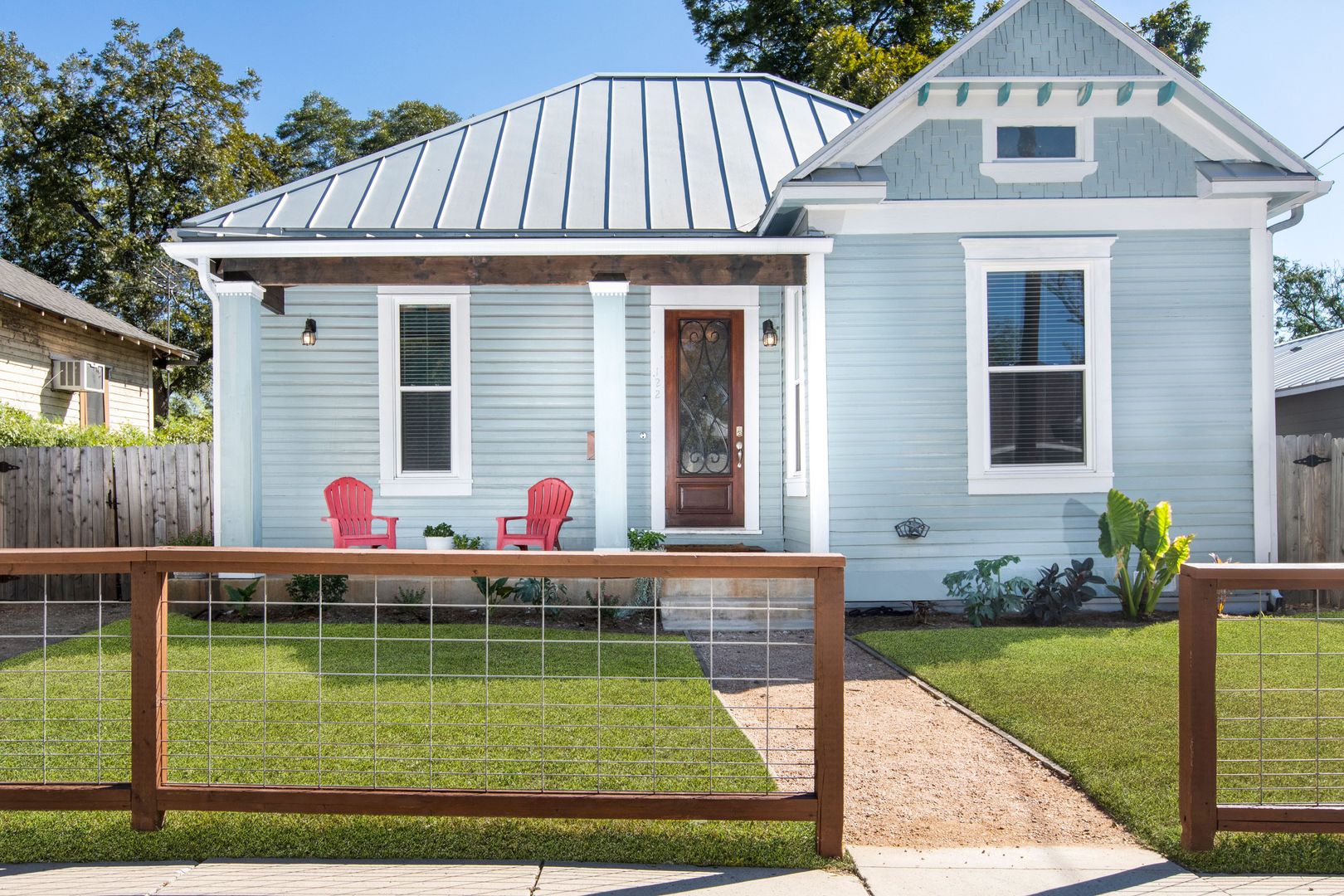 San Antonio House: 122 Vitra Pl
