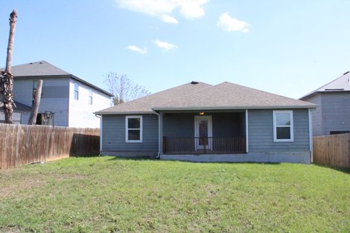 Listing photo thumbnail