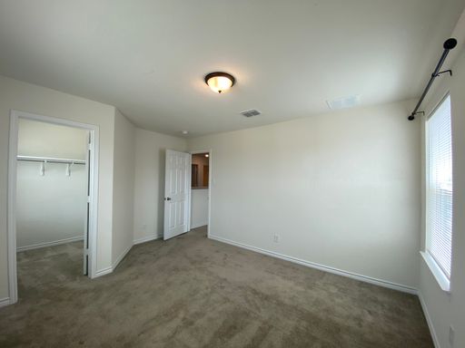 Listing photo thumbnail