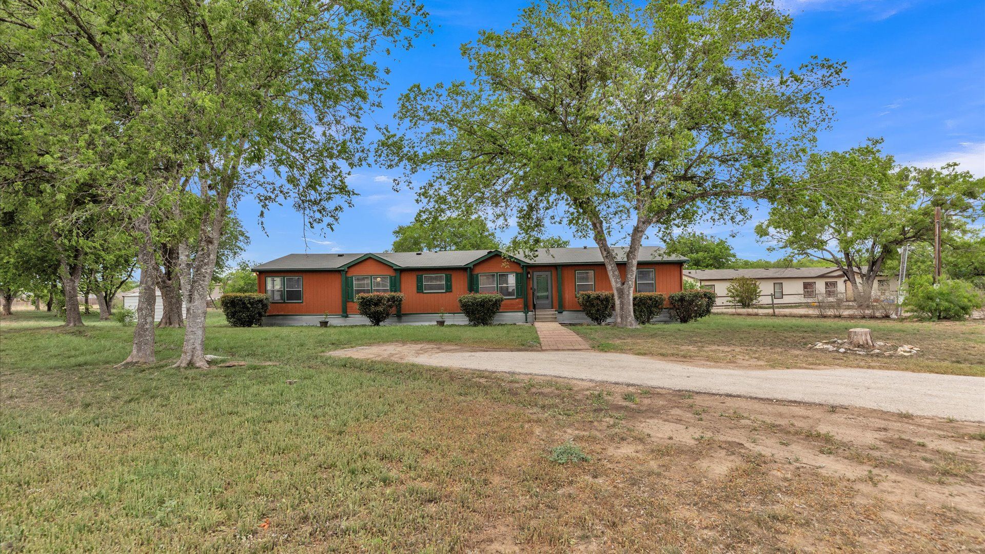 San Antonio House: 3457 S Foster