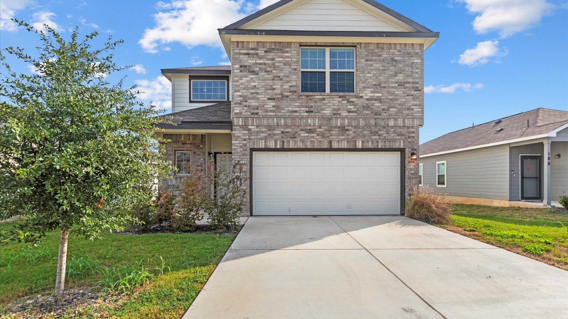 San Antonio House: 200 Antelope Valley