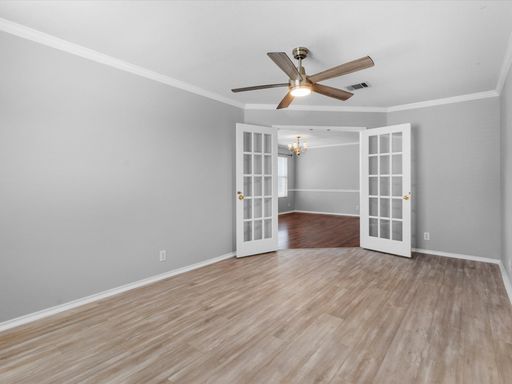 Listing photo thumbnail