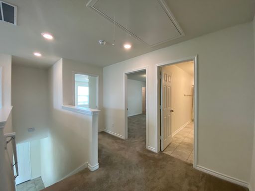 Listing photo thumbnail