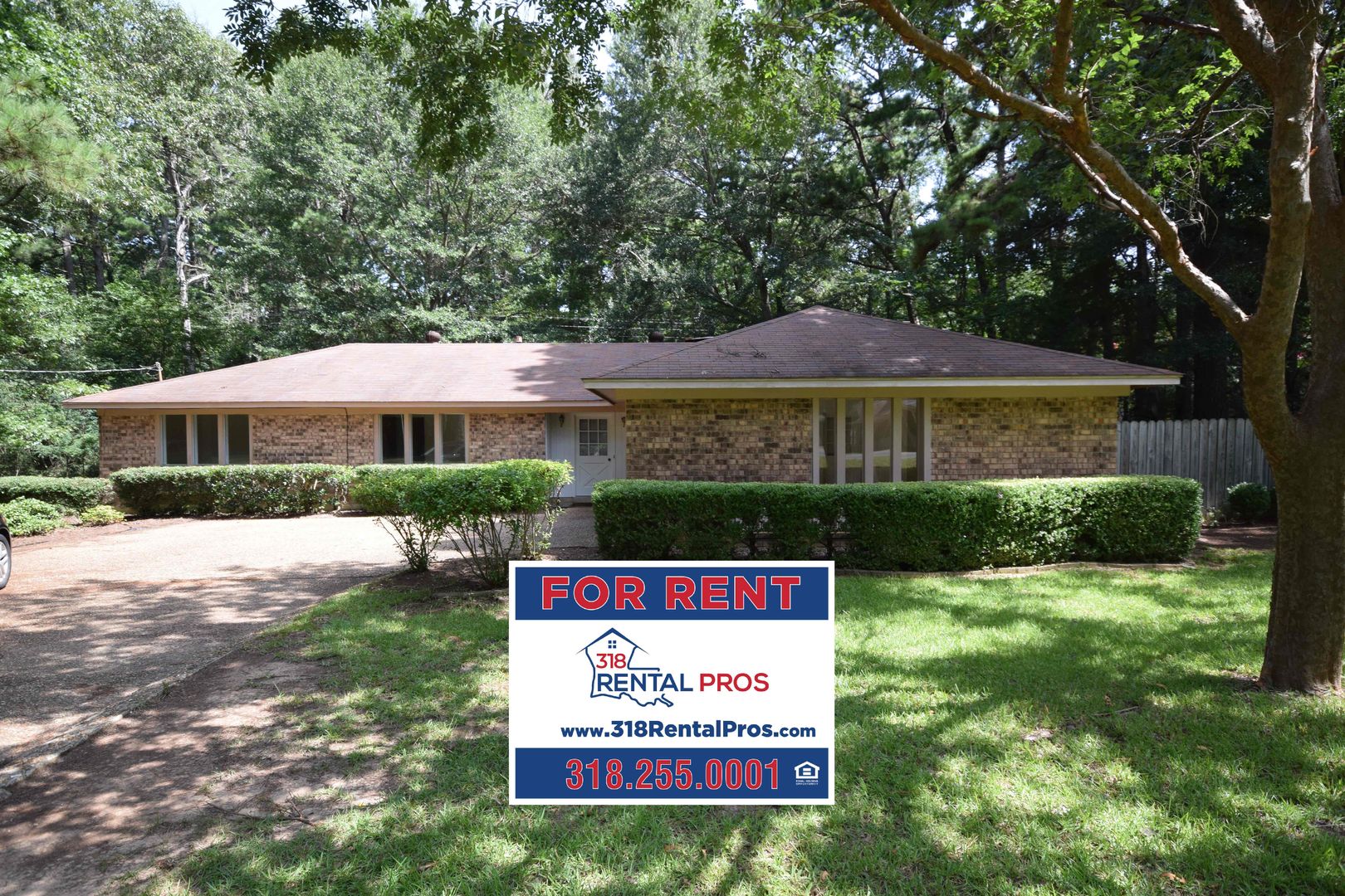 Ruston House: 207 Frazier Rd.