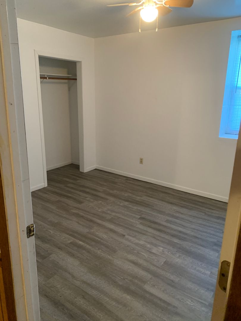 Strum Apartment: 534-5th Avenue N