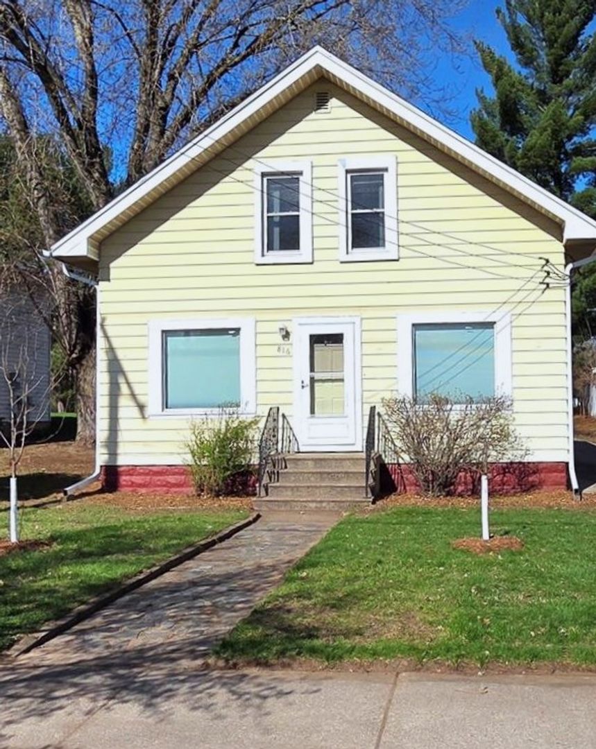Eau Claire House: 816 Starr Ave