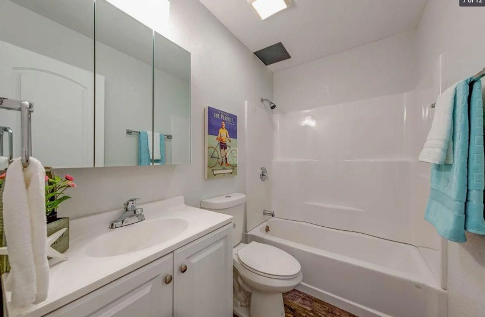 1548 Canal Farm Lane, Los Banos, CA 93635