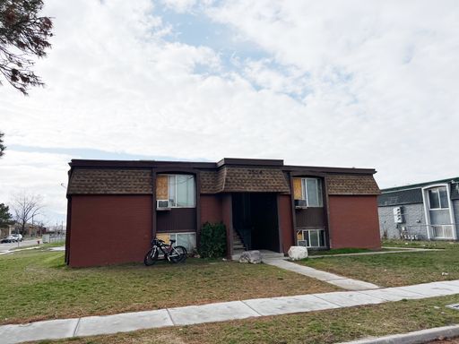 2 Bed / 1 Bath 4-Plex in West Valley! – photo 1